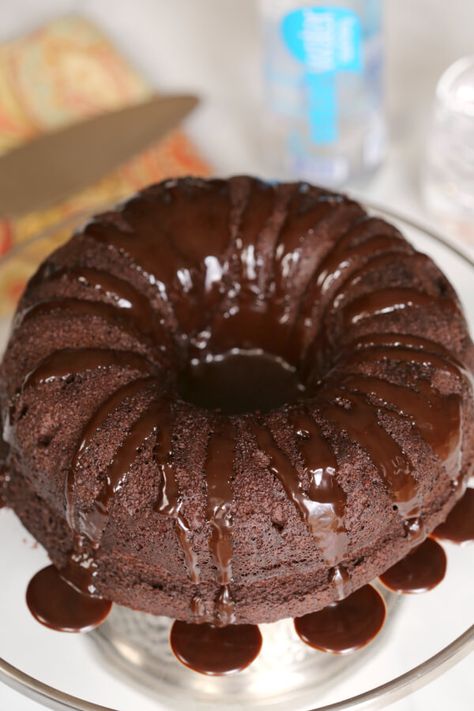 Inside Out German Chocolate Bundt Cake, Inside Out German Chocolate Cake, Microwave Cake Mix, German Chocolate Bundt Cake, Microwave Chocolate Cake, Microwave Chocolate Cakes, Microwave Cake, Chocolate Bundt, Shugary Sweets