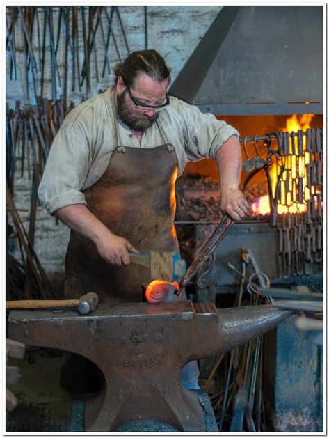 Blacksmith Outfit Male, Blacksmith Aesthetic Medieval, Blacksmith Pose Reference, Blacksmith Pose, Blacksmith Reference, Blacksmith Costume, Blacksmith Clothing, Steampunk Blacksmith, Blacksmith Outfit