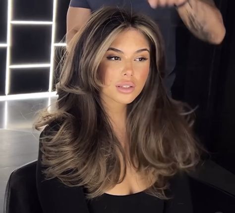 Hair Inspo Color Straight Hair, Dark But Light Hair, Highlights To Brown Hair Transformation, Fall Hair Colors For Light Skin Women, Blonde On Latinas, Expensive Brunette Balayage, Dark Roots Hair Color Ideas, Cool Brown Hair Color, Olive Skin Tone Hair Color