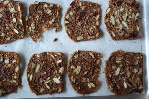 Cranberry Pecan Crackers, Seasoned Saltine Crackers, Buttermilk Recipe, Crisps Recipe, Make Your Own Buttermilk, Day Before Christmas, Olive Bar, Healthy Crackers, Cardamom Buns