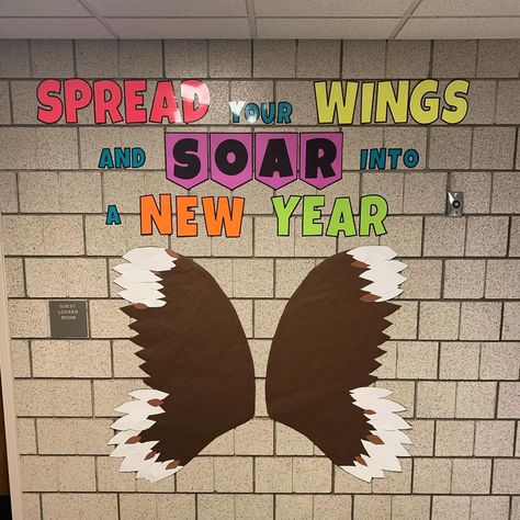 Miss Azure on Instagram: “New year, new hallway sign! Go Eagles! 🦅 • • #peteachersofinstagram #iteachpe #elementaryteacher #elementaryphysicaleducation…” Eagle Bulletin Board Ideas, Preschool Beginning Of The Year, Class Door Decorations, Elementary Physical Education, Class Door, Go Eagles, Pe Teachers, School Bulletin Boards, School Things