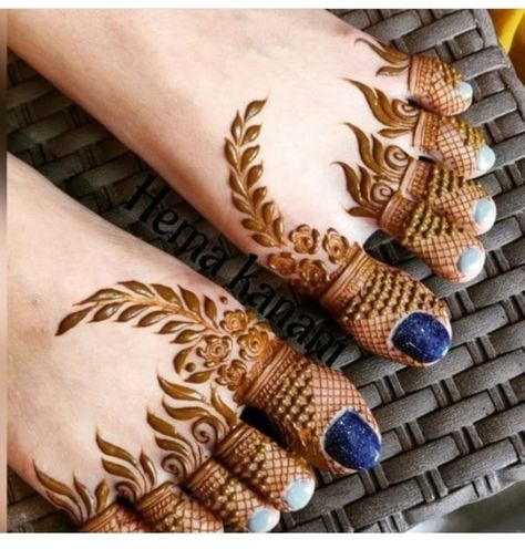 Leg Mahanadi Design, Pag Mehndi Designs, Leg Mehandi, Feet Mehendi, Kashee's Mehndi Designs, Feet Henna, Foot Mehndi, Feet Mehndi, Rajasthani Mehndi