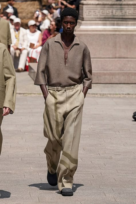 Outfit Homme, 2024 Menswear, Smart Casual Menswear, Summer Trends Outfits, Zegna Men, Men Fashion Show, Tennis Fashion, Mens Outfit Inspiration, Mens Fashion Week