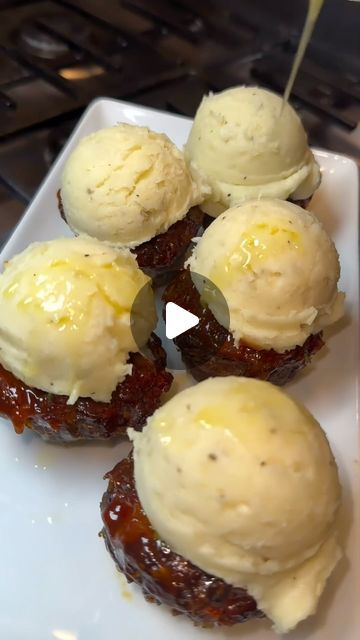 BLACK FOODIE FINDER ® on Instagram: "🤔 Would you try these Meatloaf Muffins with Mash Potato Frosting? 😋🧁 ⁣ ⁣ (via @shaydolce )⁣ ⁣ ⁣ #BlackFoodieFinder⁣ ⁣ —————————————————————⁣ 𝗙𝗼𝗹𝗹𝗼𝘄 @𝗯𝗹𝗮𝗰𝗸𝗳𝗼𝗼𝗱𝗶𝗲𝗳𝗶𝗻𝗱𝗲𝗿 & 𝗱𝗼𝘄𝗻𝗹𝗼𝗮𝗱 𝗼𝘂𝗿 𝗮𝗽𝗽 𝗳𝗼𝗿 𝗯𝗹𝗮𝗰𝗸 𝗲𝗮𝘁𝗲𝗿𝘆, 𝗰𝗵𝗲𝗳𝘀, 𝗿𝗲𝗰𝗶𝗽𝗲𝘀 & 𝗺𝗼𝗿𝗲. ⁣#𝗕𝗙𝗙📍⁣ —————————————————————⁣ 𝘍𝘰𝘳 𝘧𝘦𝘢𝘵𝘶𝘳𝘦𝘥 𝘴𝘶𝘣𝘮𝘪𝘴𝘴𝘪𝘰𝘯𝘴 & 𝘭𝘪𝘴𝘵𝘪𝘯𝘨, 𝘱𝘭𝘦𝘢𝘴𝘦 𝘴𝘦𝘦 𝘰𝘶𝘳 𝘸𝘦𝘣𝘴𝘪𝘵𝘦.⁣ ===============================⁣ 𝘍𝘪𝘯𝘥 𝘤𝘩𝘦𝘧𝘴 𝘧𝘰𝘳 𝘩𝘪𝘳𝘦 𝘢𝘵 𝘽𝙡𝙖𝙘𝙠𝘾𝙝𝙚𝙛.𝙘𝙤𝙢⁣ ===============================⁣ ⁣ ⁣ ⁣ ⁣ ⁣ ⁣ ⁣ ⁣ ⁣ ⁣ (#blackfoodie #blackfoodies #everybodyeats #meatloaf #beef #foodie #explore #explorepage #mashpotatoes #muffins #meatlover #recipes #cooking #cookingvideos #dinner #din Meatloaf Cupcakes With Mashed Potatoes, Meatloaf Cupcakes, Mash Potato, Chefs Recipes, Meatloaf Muffins, With Mashed Potatoes, Meat Lovers, Cooking Videos, Meatloaf