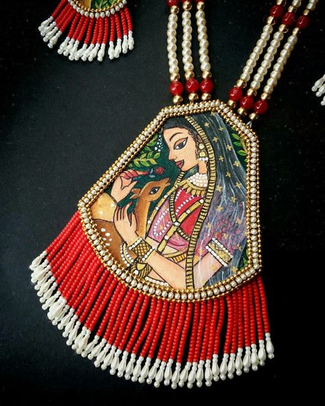 Kalyug Art, Navratri Jewellery, Embroidery Jewellery, Western Fabric, Silk Thread Bangles Design, Western Embroidery, Embroidered Earrings, Handmade Leather Jewelry, Hand Painted Necklace