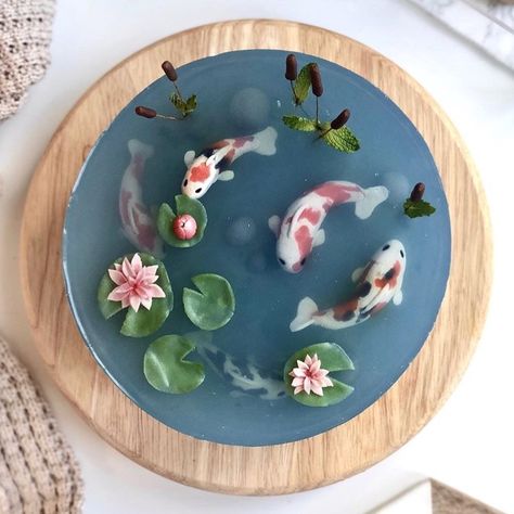 @petrichoro on instagram Puding Art, Pond Cake, Karp Koi, White Chocolate Mousse, Carpe Koi, Jelly Cake, Popular Desserts, Types Of Cakes, Fish Pond