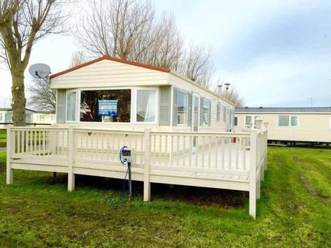 Caravan Decking, Mobile Home Deck, Mobile Home Redo, Clacton On Sea, Modern Mobile Homes, Caravan Living, Porch Stairs, Mobile Home Exteriors, Static Caravan