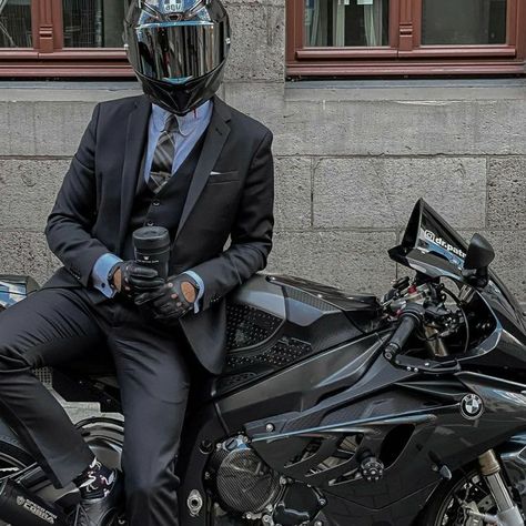 Tristan Caine The Predator, Tristan Caine, Motorcycle Guy, Hot Biker Guys, Image Moto, Bike Aesthetic, The Reaper, Motorcycle Aesthetic, Biker Aesthetic