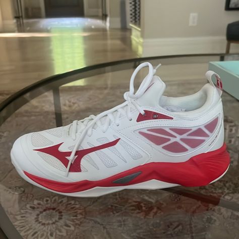 Size 10 Women’s Volleyball Shoes. Never Worn, Brand New Shoes. Colorful Volleyball Shoes, Volleyball Shoes Womens, Mizuno Volleyball Shoes, Mizuno Volleyball, Triathlon Women, Volleyball Sneakers, Mizuno Shoes, Volleyball Tips, Size 10 Women