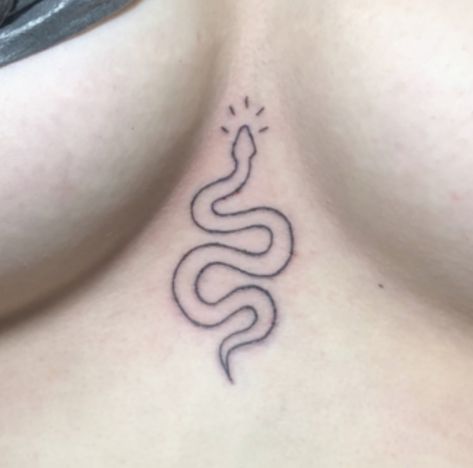 Easy Snake Tattoo Design, Stick And Poke Snake Tattoo, Snake Tattoos Easy, Stick And Poke Snake, Easy Snake Tattoo, Snake Bite Tattoo, Snake Tattoo Simple, Cute Snake Tattoo, Simple Snake Tattoo