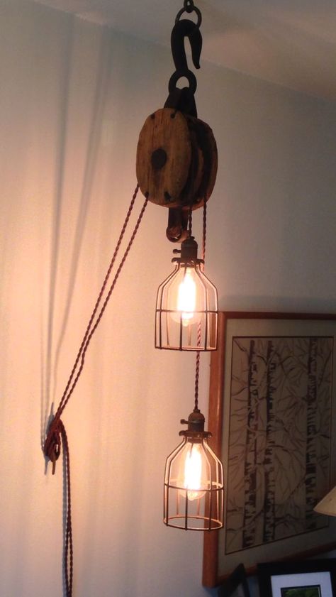 Diy Edison Bulb Light Fixture, Wooden Ladder Light Fixture, Rustic Pulley Light Fixtures, Antique Pulley Light, Vintage Pulley Ideas, Wooden Pulley Ideas, Antique Pulley Ideas, Pulley Light Fixture, Pulley Wall Light