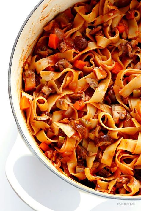 Give Me Some Oven, Traditional Bolognese, Mushroom Bolognese, Bolognese Recipe, Gimme Some Oven, Delicious Vegetarian, Meat Free, Vegetarian Dishes, How To Cook Pasta