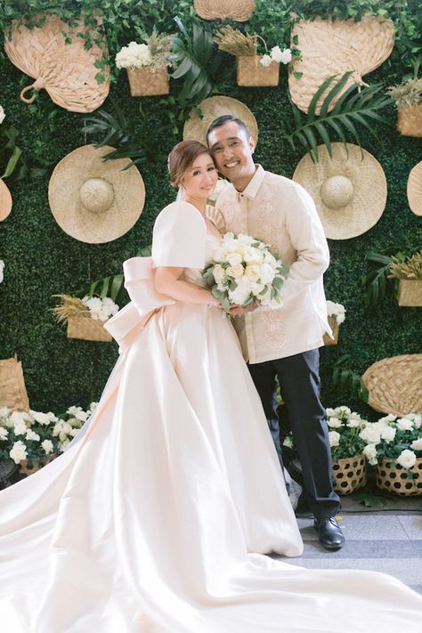 Filipiniana Wedding Backdrop, Filipiniana Themed Wedding, Bridesmaid Dresses And Groomsmen, Barong Wedding, Filipiniana Wedding Dress, Filipiniana Wedding Theme, Filipiniana Wedding, Blossoms Band, Champagne Gown