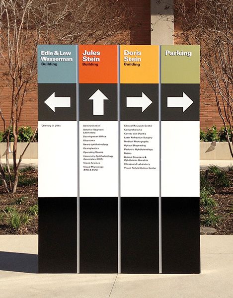 [ b ] clear directional signage. Environmental Graphics Signage, News Logo, Signage Board, Wayfinding Signage Design, Wayfinding Signs, Directional Signage, Sign System, Wayfinding Design, Wayfinding System