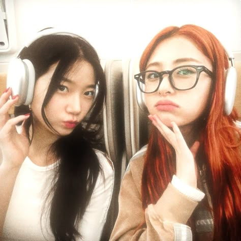 Duos Icons, Pop Photos, Soul Sisters, Jennie Lisa, I Love Girls, Kpop Aesthetic, الرسومات اللطيفة, Kpop Girl Groups, Cute Icons