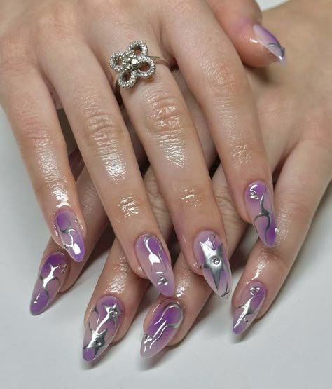 Purple And Silver Nails, Purple Chrome Nails, Mirror Nails Powder, Metallic Painting, Short Stiletto, Aurora Nails, Gel Paint, Purple Nail Art, Metal Painting