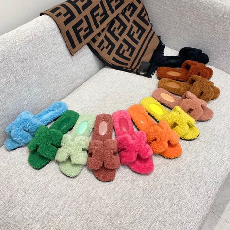 Hermes Fur Slides, Hermes Teddy Bear Sandals, Hermes Fur Sandals, Hermes Slides, Hermes Slippers, Hermes Sandals, Hermes Oran Sandals, Luxury Slippers, Fluffy Shoes