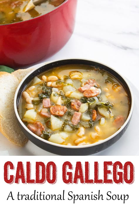 caldo gallego Bean Soup Recipes Easy, Caldo Gallego Recipe Spain, Spanish Soup Recipes, Spain Dishes, Spanish Bean Soup, Spanish Soups, Caldo Gallego Recipe, Soup Recipes Easy, Spanish Soup