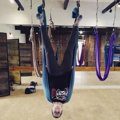 After the #longweekend, ease back into your regular routine with an #antigravity #inversion! Nice photo, @janastacy77! 🙃👌 Air Yoga, Aerial Yoga Poses, What Is Yoga, Dancer Pose, Aerial Fitness, Yoga Pictures, Aerial Dance, Yoga Mom, Hang In There