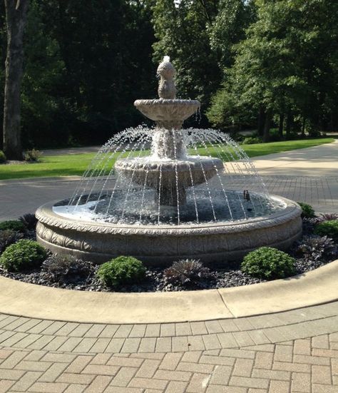 Circular Driveway Ideas, Water Fountains Indoor, Fountains Indoor, Backyard Water Fountains, Large Outdoor Fountains, Yard Remodel, Marble Fountain, Fountain Ideas, Driveway Ideas