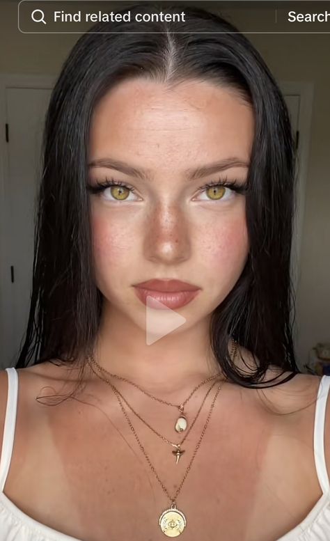 Amber Eyes Best Hair Color, Makeup For Honey Eyes, Makeup For Pale Skin Green Eyes, Hazel Yellow Eyes, Rare Eyes Colors, Bright Hazel Eyes, Hazel Amber Eyes, Hazel Eye Hair Color, Honey Eyes Aesthetic