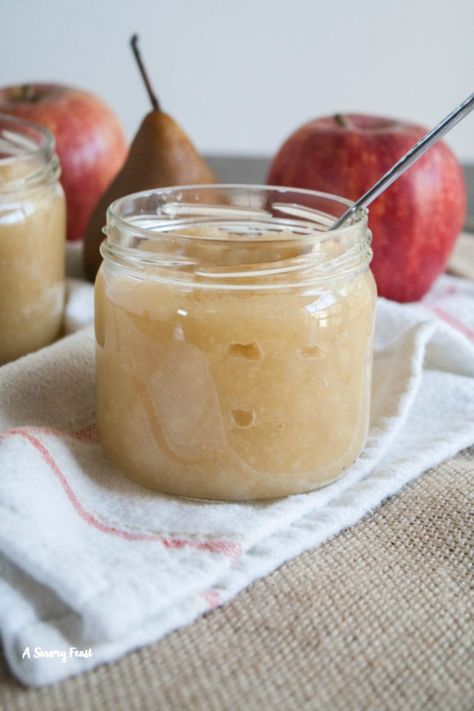 Apples And Pears Recipes, Apple Pear Sauce, Pear Applesauce, Asian Pear Recipes, Pear Sauce Recipe, Canning Pears, Fruit Sauces, Pear Sauce, Pear Butter