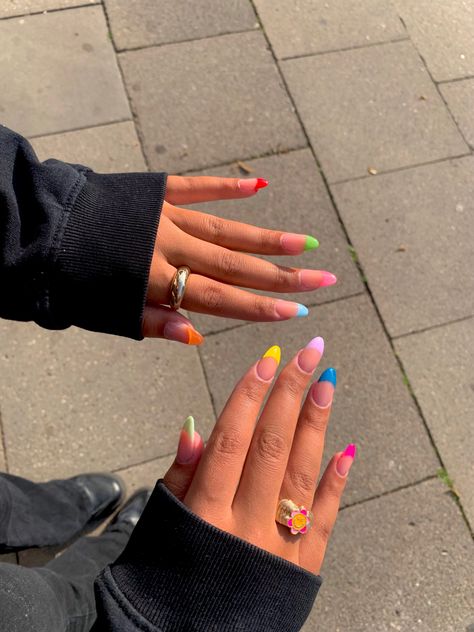 Nails For Spring 2023, Short Coffin Nails Designs, 2023 Nails, Nails Art Designs, Summery Nails, Cute Gel Nails, Acrylic Nails Coffin Short, Easter Nails, Rainbow Nails