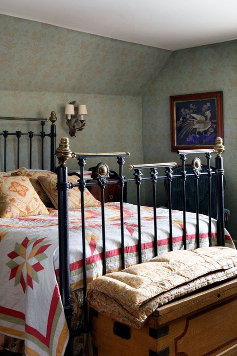 Oxfordshire Cottage Bedroom Orange Curtains Bedroom, Small Cottage Bedroom Ideas, Small Cottage Bedroom, Bletchley Circle, English Country Bedroom, Brass Beds, Country Cottage Bedroom, Pleasant Dreams, Decorating With Quilts