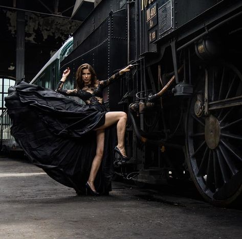 Steampunk Photoshoot, Steampunk Photography, 1940s Photos, Graduation Photography Poses, Old Train Station, Night Train, Graduation Photography, Shadow Photos, Old Train