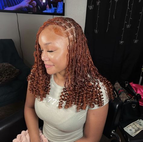 Honey Brown And Black Braids, Honey Brown Braids For Black Women, Fresh Braids, Mixing Hair Color, Fav Hairstyles, Weave Hairstyles Braided, Fire Hair, Short Box Braids Hairstyles, Curly Crochet Hair Styles