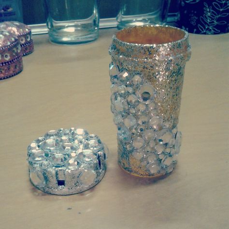 Bejeweled pill bottle that was also painted with glitter paint. Now I use it to hold bobby pins. Decorated Pill Bottles, Empty Pill Bottle Crafts, Reuse Pill Bottles, Medicine Bottle Crafts, Pill Bottle Crafts, Reuse Bottles, Nespresso Crafts, Jewelry Container, Pill Bottle