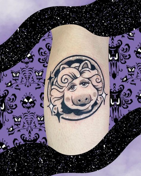 Florida Tattoo Artist on Instagram: “Miss Piggy x Madame Leota for Ann! 🔮⁣ ⁣ I waited to post this one today for obvious reasons. Who has watched this already?👻⁣ ⁣ ⁣ ⁣ ⁣ ⁣ ⁣ ⁣…” Miss Piggy Tattoo, Next Tattoo Ideas, Muppets Tattoo, Piggy Tattoo, Haunted Mansion Tattoo, Florida Tattoo, Florida Tattoos, Island Tattoo, Madame Leota