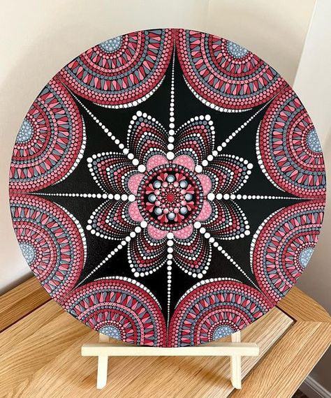 Mandala Dot Painting Canvas, Dot Mandala Patterns, Sacred Geometry Art Mandalas, Dot Mandala Art, Mandala Dot Painting, Dot Painting Tools, Dotting Art, Acrylic Flower Painting, Mandala Dot Art