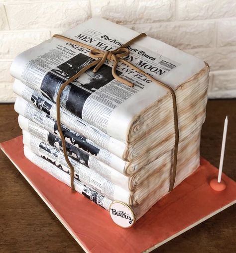 Newspaper Cake, 2024 Cookies, Book Cakes, Birthday Countdown, Rolling Fondant, 3d Cakes, Birthday Inspo, Vintage Newspaper, Cakes For Men