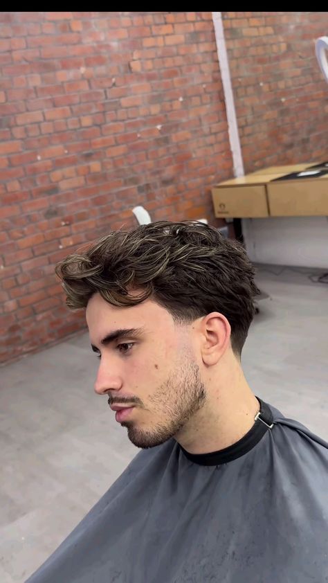 Old Money Mullet, Hispanic Hairstyles For Men, Tapered Mullet, Classic Haircut Men, Short Modern Mullet, Short Flow Haircut Men, Edgy Mullet, Taper Haircut Men, Old Money Haircut