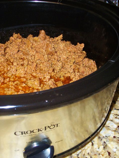 Slow Cooker Taco Meat - Around My Family Table Slow Cooker Taco Meat, Slow Cooker Taco, Taco Meat Recipes, Crock Pot Food, Crock Pot Tacos, Slow Cooker Tacos, Crockpot Cooking, Mexican Foods, 5 De Mayo