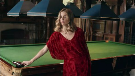 Peaky Blinders Women Fashion, Red Dress With Sleeves, Peaky Blinders Fashion, Costume Peaky Blinders, Grace Burgess, Peaky Blinders Costume, Peaky Blinders Grace, Peaky Blinders Characters, Annabelle Wallis