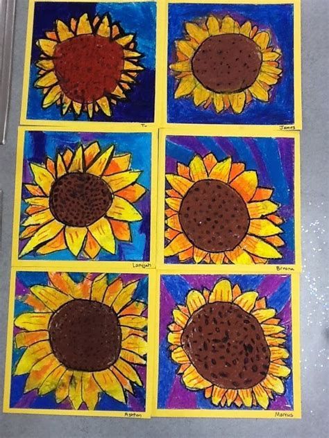 Sunflower Art Project, Square 1 Art, November Art, 3rd Grade Art Lesson, Art Elementary, Teaching Displays, Third Grade Art, September Art, Kindergarten Art Projects