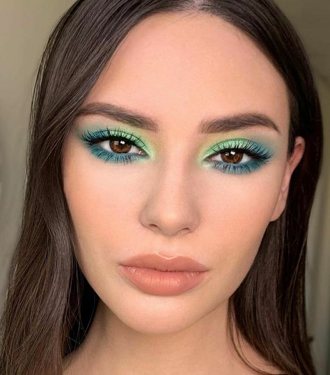 Makeup Verde, Makeup Ojos, Maquillage On Fleek, Eye Makeup Pictures, Green Makeup, Pinterest Makeup, Makijaż Smokey Eye, Colorful Eye Makeup, Makeup Eye Looks