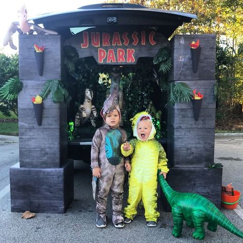 Dinosaur Truck Or Treat, Trunk Or Treat Jurassic World, Trunk Or Treat Dinosaur Theme, Jurrasic World Trunk Or Treat, Jurassic Park Trunk Or Treat Ideas Jeep, Jurassic Trunk Or Treat, Jurassic World Trunk Or Treat Ideas, Jurrasic Park Trunk Or Treat Diy, Trunk Or Treat Construction