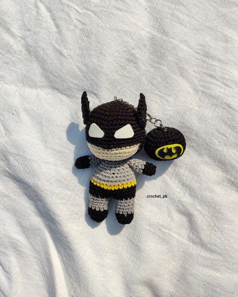 Crochet Batman Keychain 🦇 Get your customized action figure keychains from us 💗 . . . Inbox us to place your orders <3 . . #crochet #crochetkeychain #crochetbatman #handmade #crochetersofinstagram #crochetaddict #crochetlove #crocheting #knitting #yarn #instacrochet #handmadewithlove #crochetinspiration #diy #crochetlover #yarnaddict #knittersofinstagram #love #crocheted Crochet Spiderman Keychain, Crochet Batman Amigurumi Free Pattern, Crochet Marvel Keychain, Crochet Batman Keychain, Batman Crochet Keychain, Crochet Batman Symbol, Batman Keychain, Crochet Batman, Crochet School