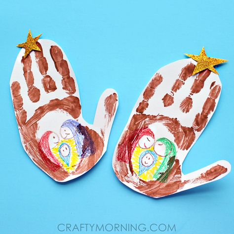 For a last minute Christmas craft, you can make this cute handprint stable art project! It is so easy and the kids get to get their hands messy! :-) The hand print represents a stable where baby Jesus was born in the manger. Materials Needed: Brown washable paint Crayons Yellow and white paper Paper Gold … Christmas Handprints, Nicu Crafts, Jesus In A Manger, Christmas Sunday School, Christmas Preschool, Nursery Crafts, Crafty Morning, Children Church, Paper Plate Crafts For Kids