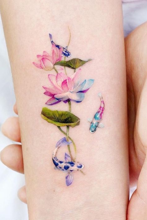 What Does A Lotus Flower Tattoo Mean? Jing Jang, Lotus Flower Tattoo Meaning, Miniature Tattoos, Lotus Tattoo Design, Flower Tattoo Meanings, Inspiration Tattoos, Tattoos Geometric, Tatuaje A Color, Lotus Tattoo