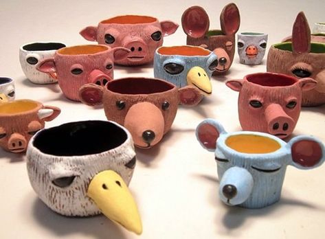 DIY pinch pots ideas to try Your Hands On (55) Animal Pinch Pots, Clay Art For Kids, Clay Pinch Pots, Clay Projects For Kids, Ceramic Pinch Pots, Clay Lesson, Kids Clay, Pinch Pot, Kids Pottery