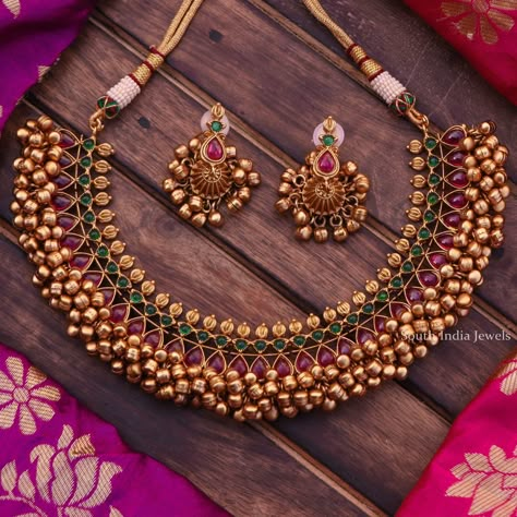 Marathi Jewellery, Kemp Necklace, Kemp Jewellery, Antique Necklaces Design, Bridal Jewelry Vintage, Fancy Jewelry Necklace, Indian Bridal Jewelry Sets, Antique Jewellery Designs, Antique Necklaces