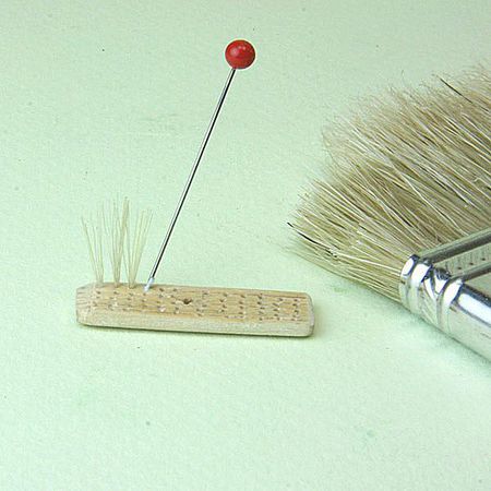 Push Broom, Diy Miniatures, Miniature Scenes, Brooms And Brushes, Mini Stuff, Dollhouse Projects, Miniature Projects, Cadeau Diy, House Miniature