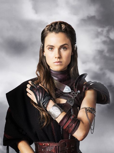 The Shannara Chronicles S1 Poppy Drayton as "Amberle Elessedil" Amberle Shannara, The Shanara Chronicles, The Shannara Chronicles, Ivana Baquero, Poppy Drayton, Julie Benz, Shannara Chronicles, Fantasy Magic, Kevin Spacey