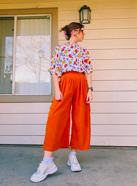 Dressing Colorfully: How to Wear Color — Tiny Acorn Fun Aesthetic Outfits, Casual Funky Outfits, Colorful Comfy Outfits, Fun Colorful Outfits, Colorful Teacher Outfits, Orange Pants Outfit, Dopamine Design, Queer Aesthetic, Tiny Acorn