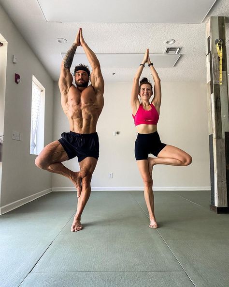 Gym 
Couples
Workout
Yoga
 bodybuilding Yoga Couple Aesthetic, Couple Workout Aesthetic, Male Fitness Photography, Partner Workouts, Couple Yoga, Hotel Workout, Couple Workout, Fitness Retreat, Gym Couple