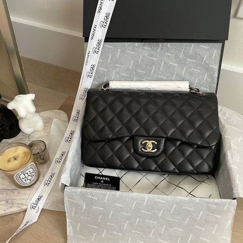 100% authentic CHANEL jumbo black lambskin double flap gold hardware Chanel Classic Jumbo, Chanel Double Flap, Chanel Jumbo, Authentic Bags, Style Muse, Have A Blessed Day, Chanel Black, Chanel Handbags, Beautiful Bags